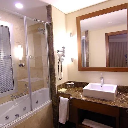 Dedeman Convention Center 5*