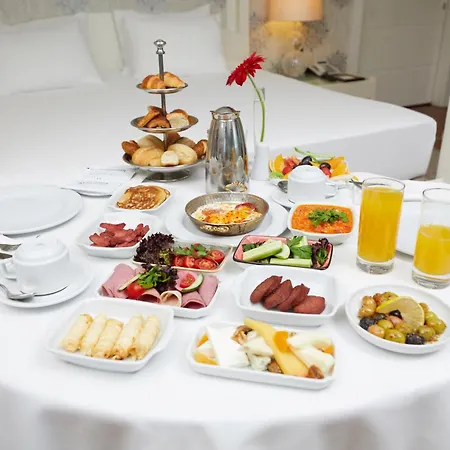 Dedeman Convention Center 5* Konya