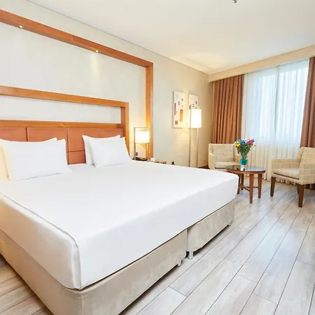 Dedeman Convention Center Hotell