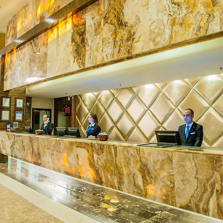 Dedeman Convention Center Hotell 5*