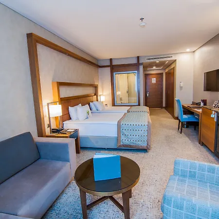 Dedeman Convention Center 5* Konya