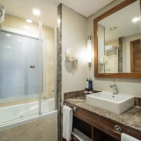 Dedeman Convention Center Hotel 5*