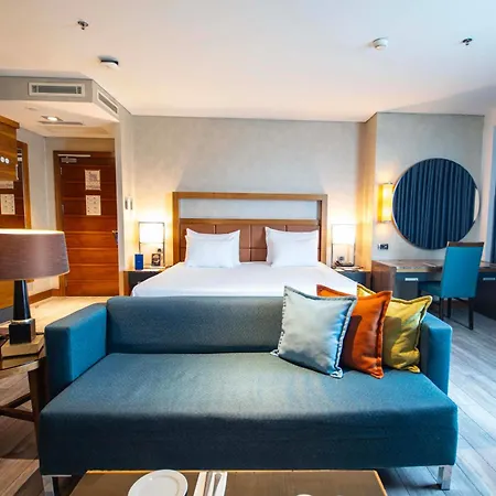 Dedeman Convention Center 5* Konya