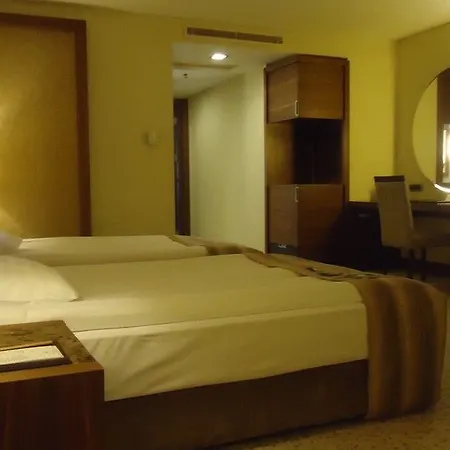 Dedeman Convention Center 5*